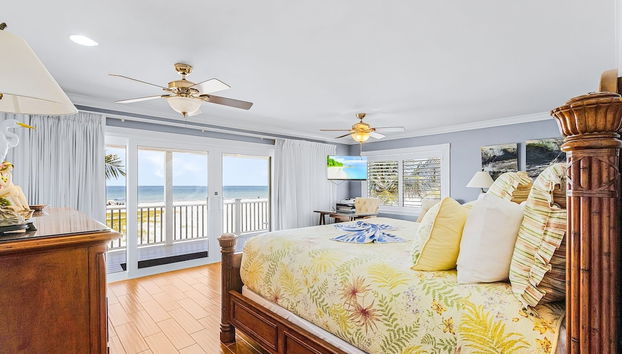 Luxury Beach Front Pool Home In Paradise! 8 Bedroom Home by RedAwning - Foto 2, Habitación