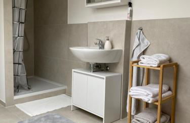 Luftige Dachwohnung mit besonderem Charme - Foto 5