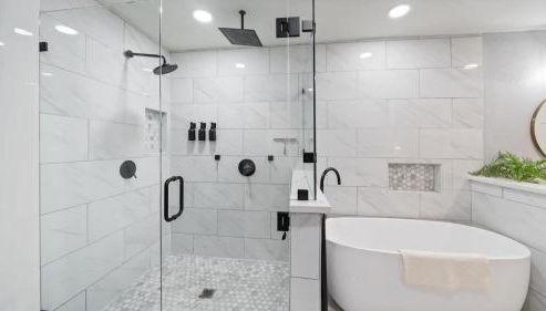 5BR Family Oasis with Pool and Game Room - Foto 3, Shower