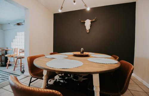 Cowboy Den-Private Hot Tub-Game Room-Pet Friendly-No Pet Fees! - Foto 46