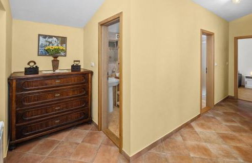 Four-Bedroom Apartment In Nova Vas - Foto 34