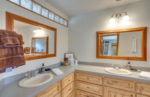 Montrose Family Home with Yard and Fruit Trees! - Foto 16