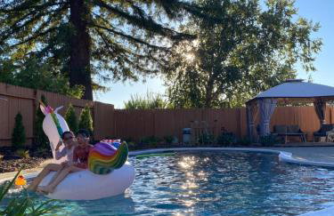 NEW cozy beautiful house with pool and hot tub - Foto 29