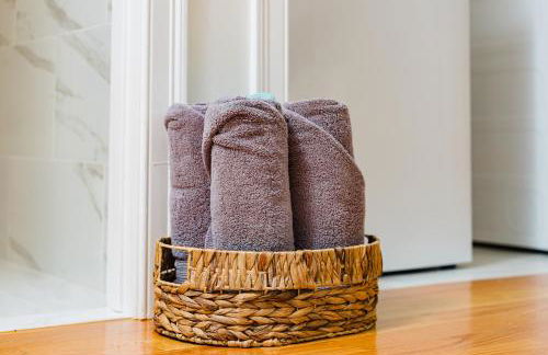 16 -3 Spacious 4BR Worcester Home near Parks - Foto 62