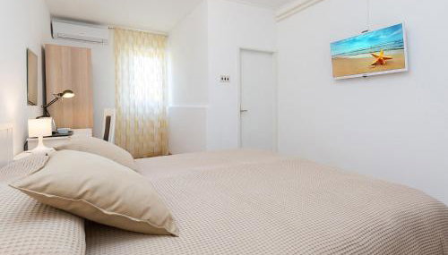 Villa Mira Double Room with Private Bathroom - Foto 2