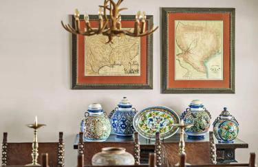 Relaxing Hill Country Home with Outdoor Fire Pit - Photo 9