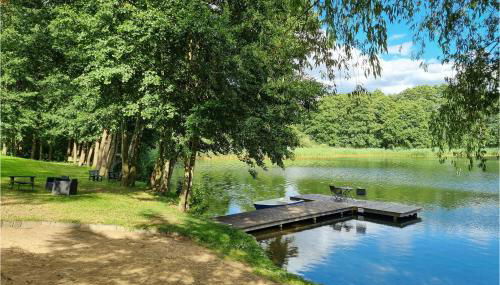 Pet Friendly Apartment - Photo 2