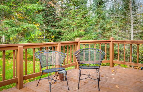 Lakefront Presque Isle Cabin with Private Dock - Foto 33