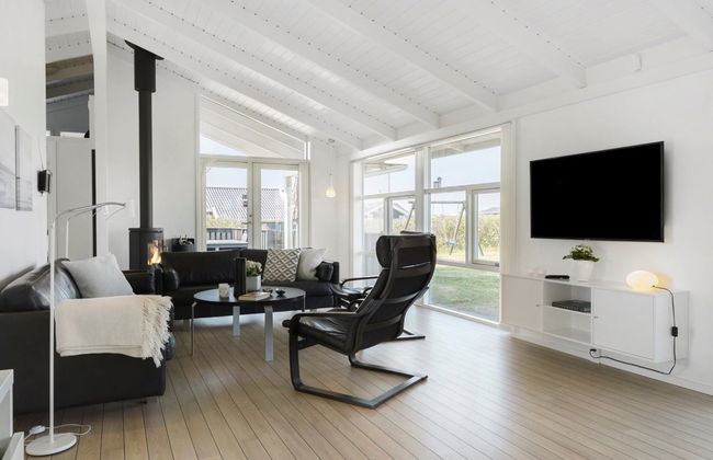 "Paul" - 100m from the sea - Photo 25