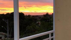 Casa espaçosa cpm linda vista pro verde - Foto 2