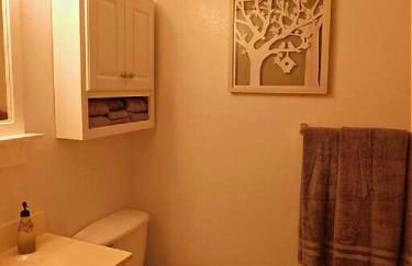 Secluded Home with Mini Waterfall and a Creek in Hot Springs - Foto 23