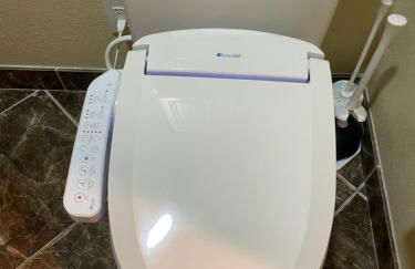 South Florida Spacious Oasis 4BR Retreat with 2 King Beds, Amazing Pool, near Beaches - Photo 65