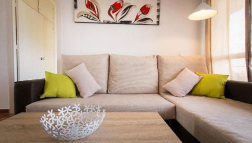 Holidays2Torremolinos Apartamento de 3 dormitorios con terraza y piscina comunitaria - Foto 3