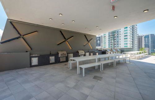 High Floor Unit Heart Of Miami with pool and gym - Foto 35