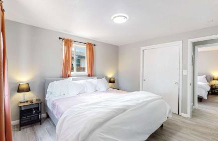 Arvada Private Family Home with Two King Beds - Foto 22