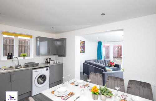 Temple by Alt-Stay Contractor Accommodation - 4 Bed Contractor Home With Parking, Wi-Fi & Full Kitchen - Ideal For Long stays - Photo 8