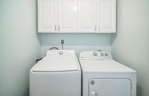 Pondside Perch - Your Waterfront Retreat home - Foto 38