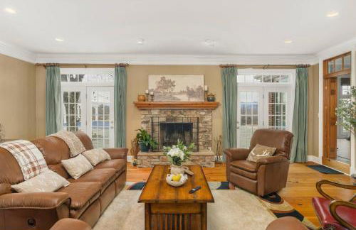 Mountain Mama Ranch - Luxury farmhouse on 200 acres with mountain views, 20mins to Shenandoah, 90mins from DC - Foto 69