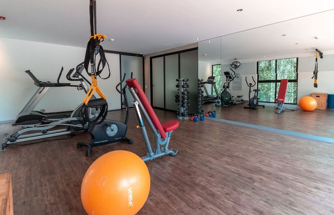 BEE Suites Santa Ana - Foto 50