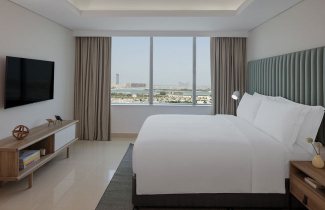 Staybridge Suites Dubai Internet City by IHG - Photo 13