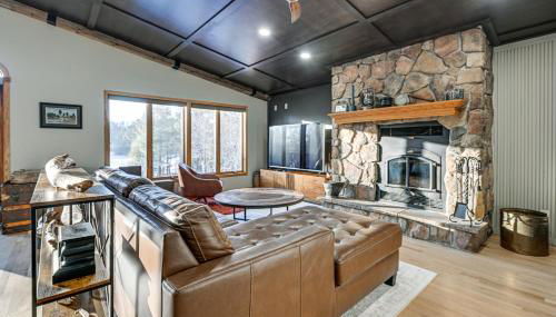 Pet Friendly with Game Room, Hot Tub and Private Dock! - Foto 5