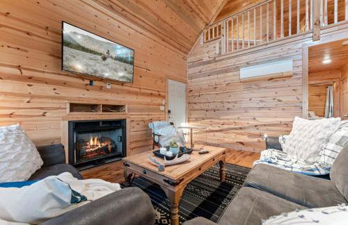 Cabin 2 Peaceful Cabin Near River with Fire Pit and Hot Tub - Foto 4