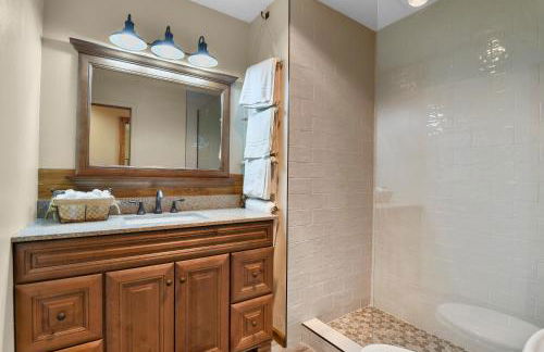 Mountain Vistas House and Acreage - Foto 29