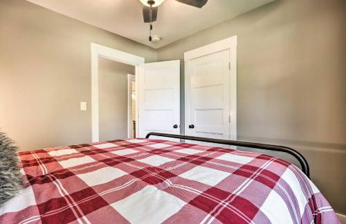 The Ruebling House Historic Defiance Apartment! - Foto 16