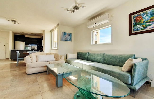 Masaryk Musk in Bat Yam - Foto 1