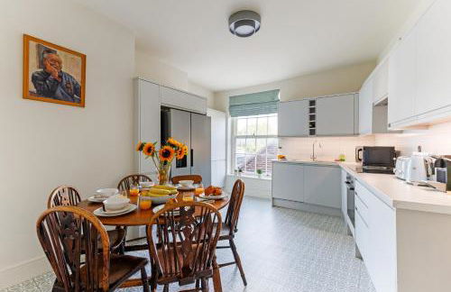 Spacious 4-Bed Apartment Opposite Windsor Castle - Foto 3