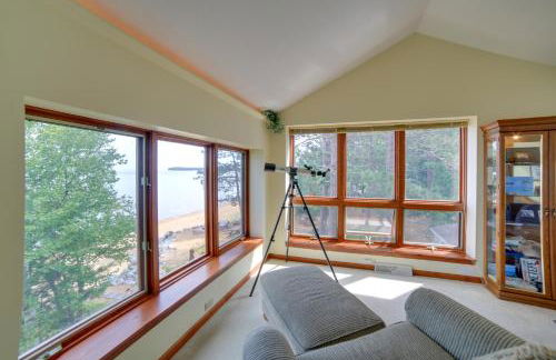 Lakefront Lookout! Private Sand Beach on Superior - Foto 4