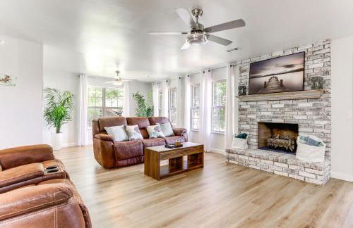 Beaver Lake Retreat with Deck Paddle, Bike, Relax! - Foto 3