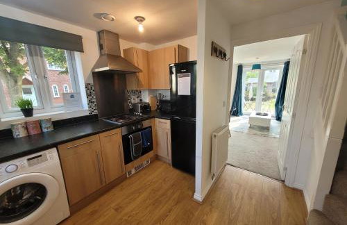 Kensington House- The Perfect home for contractor stays - Foto 14