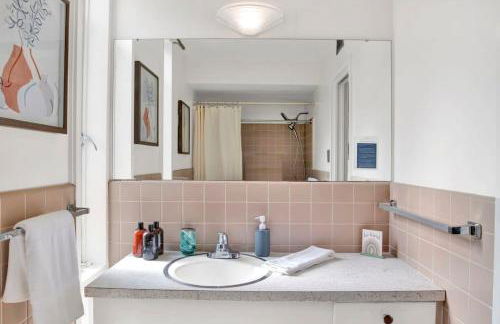 Midcentury Modern - Pool & Hot tub - Retro Retreat - Foto 19