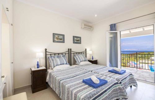 Villa Petra by Villa Plus - Photo 8