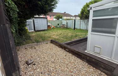 Spacious 3 bed house garden & parking sleeps 5 - Foto 10