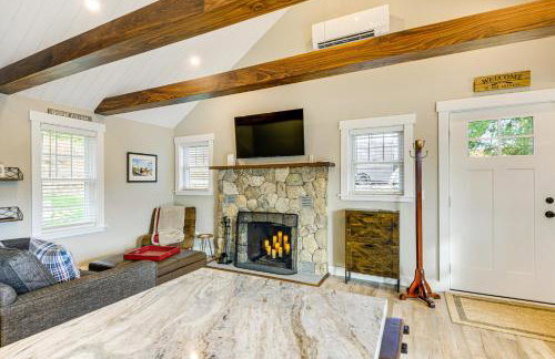 Modern Waterfront Gem w/ Dock on Lake Monomonac - Foto 4