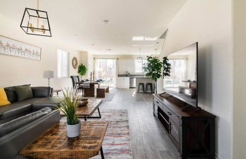 Spacious Modern Home in Sierra Lakes Fontana - Photo 44