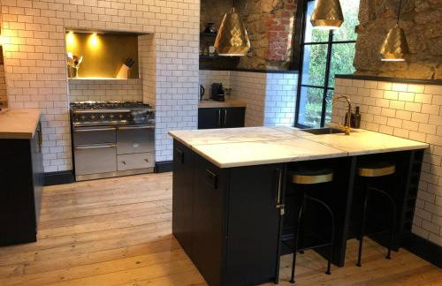 4 bedroom detached house in the heart of Chagford - Photo 6