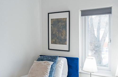 #93 Stylish Warwick Home - 10 mins to Warwick Castle - Sleeps 6 - " Perfect for Contractors and Families - Free Parking" - Foto 15