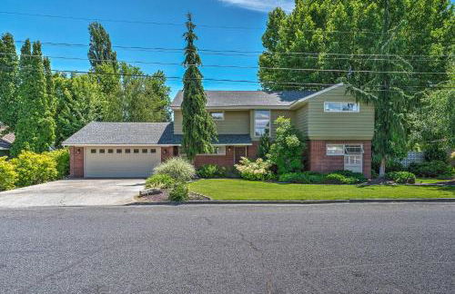 Lake House with Hot Tub - 1 Mi to Surf n Slide - Foto 13