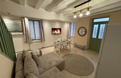 Jolie Maison spacieuse 6 min Centre Auxerre - Foto 2