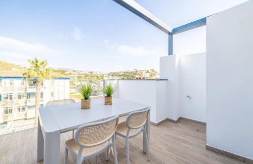 Fabulous beachside penthouse - Photo 1