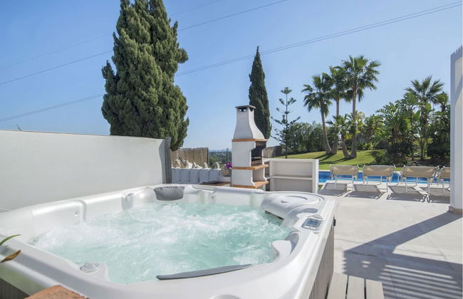 Elegant Villa Retreat - Foto 33