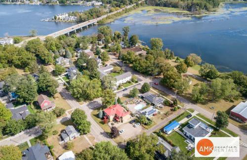 Lake Life Getaway - Condo near downtown! - Foto 9