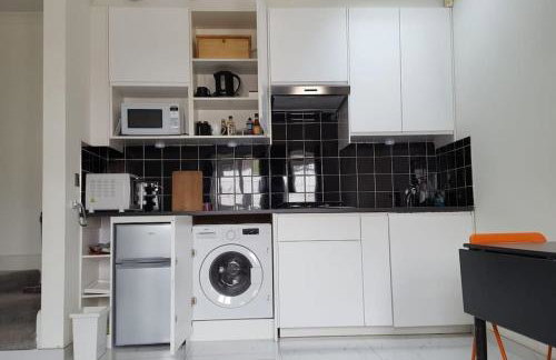 Contemporary ground flr maisonette- Entire place - Foto 23