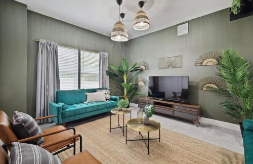 Tropical Oasis - Pool + Beach Volleyball + Firepit - Foto 9