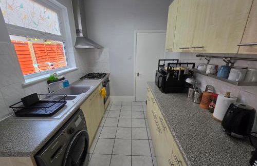 Stylish East London Stay 2Bed Home in Forest Gate - Foto 25