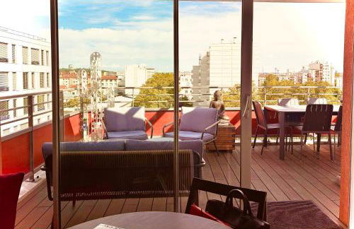 T2 Little Bohême proche hôpitaux terrasse plein ciel - Foto 1