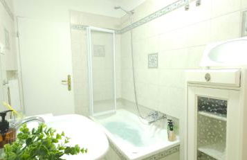 La CasEtta Bilocale Centrale con Terrazza ParkFree Wifi MiniPC PS4 AC - Foto 4